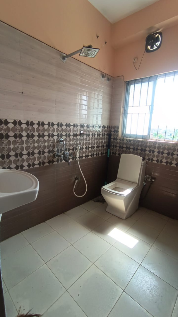 Unfurnished 3bhk in LNB Path, Hatigaon, Guwahati, Assam, India for Rent